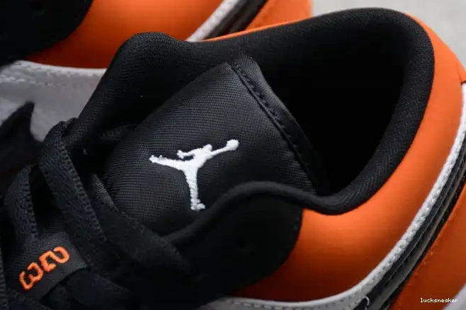 Reps LUCY Jordan 553558-128 Air Low 1 Shattered Backboard 0622